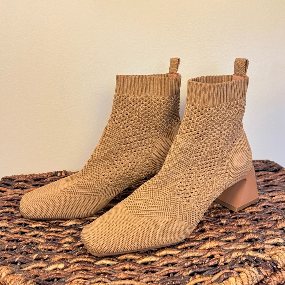 VIVAIA Melissa Knit Sock Ankle Booties - Picture 4 of 7